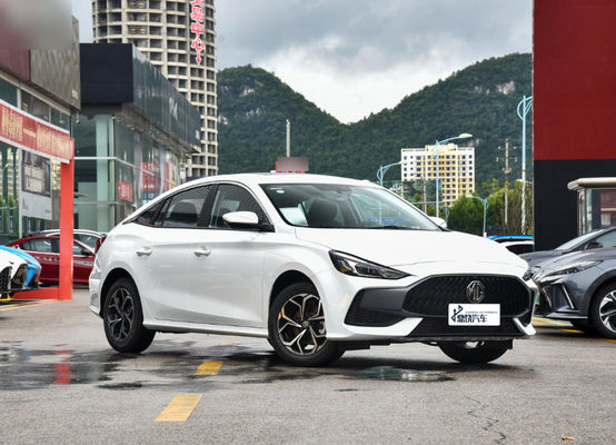 Cina 1.5T Hybrid Gasoline Electric MG Car Gasoline Fuel MG 5 Sedan Nuova auto