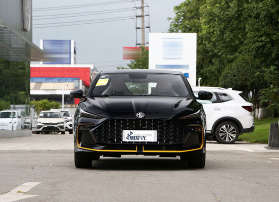 Hatchback compatto e elegante Electric MG Car MG6 design esterno connotazione sobria Sedan